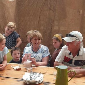 Meet your Posher, Clare